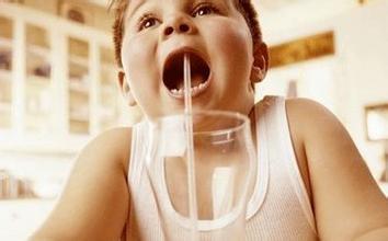 喝碳酸飲料會導致肥胖嗎